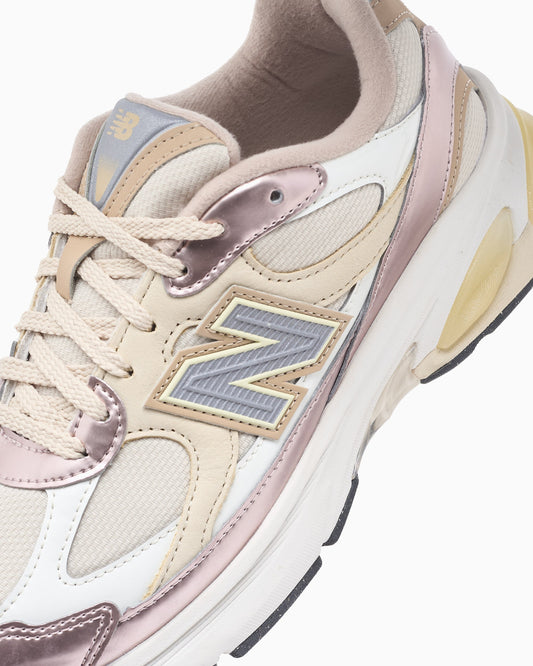 New Balance Women's U2010 4TM "Sandstone" U20104TM — 2