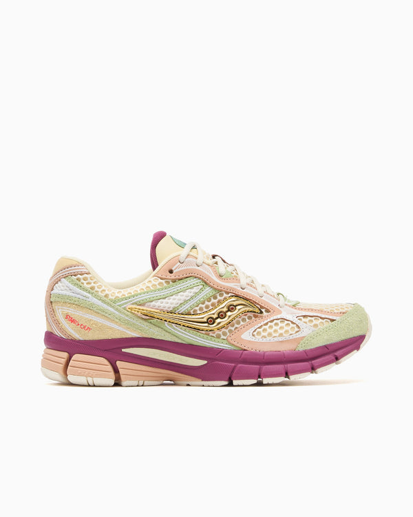SAUCONY