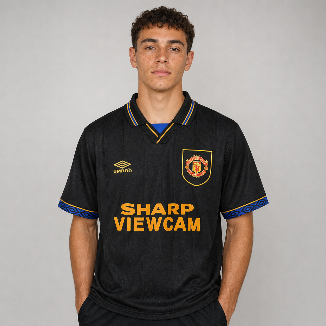 Retro Jersey Manchester United Away 1993-94 image 3