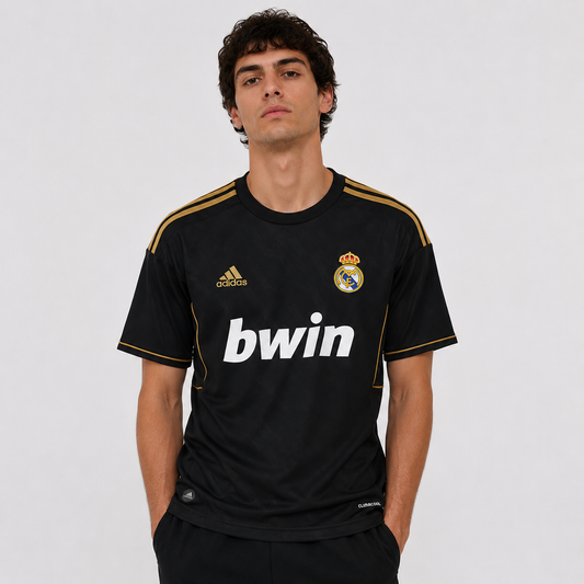 Retro Jersey Real Madrid Away 2011-12 image 2