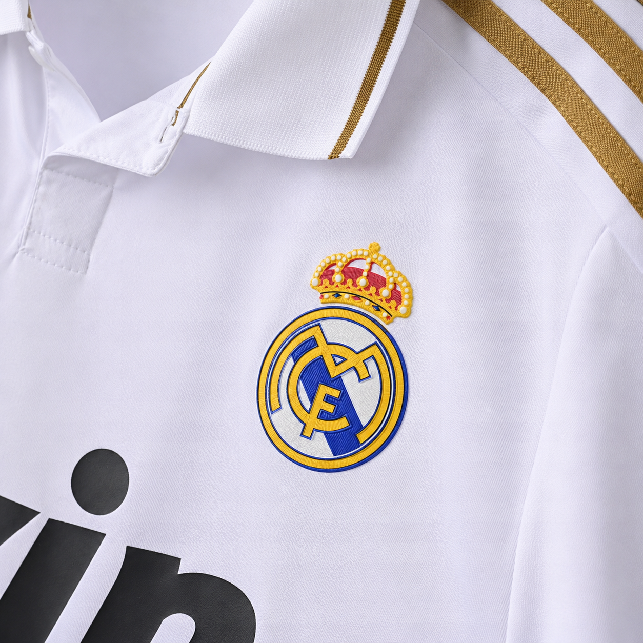 Retro Jersey Real Madrid Home 2011-12 image 3