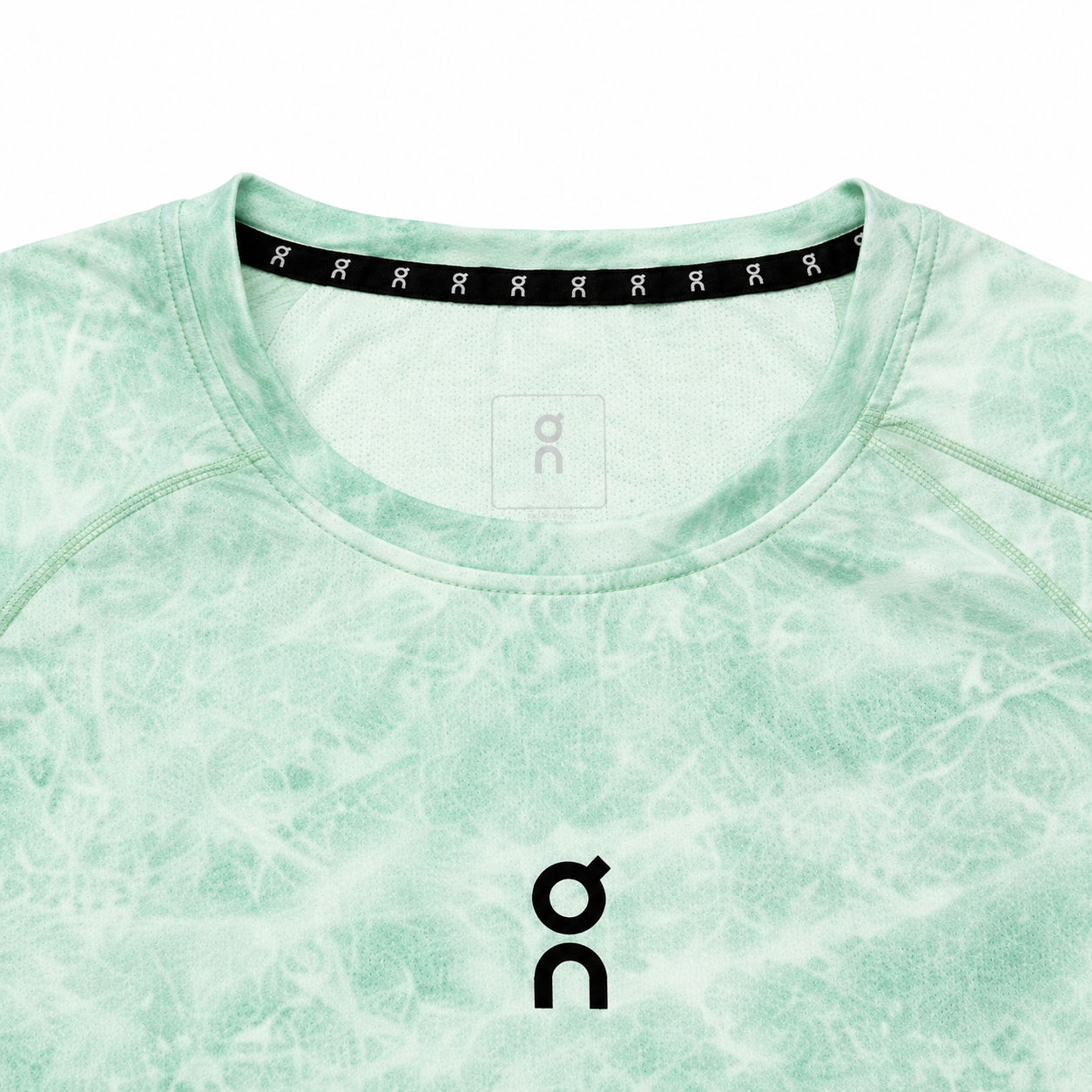 Tshirt ON Marble Green image 4