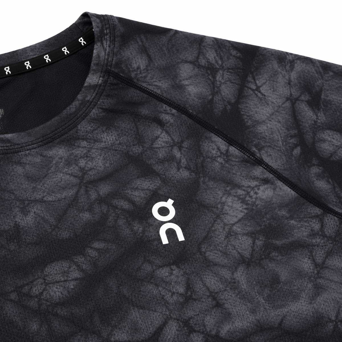 Tshirt ON Marble Black image 4