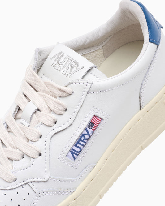 Autry Women's Medalist Low Leather AULWLL29 — 2
