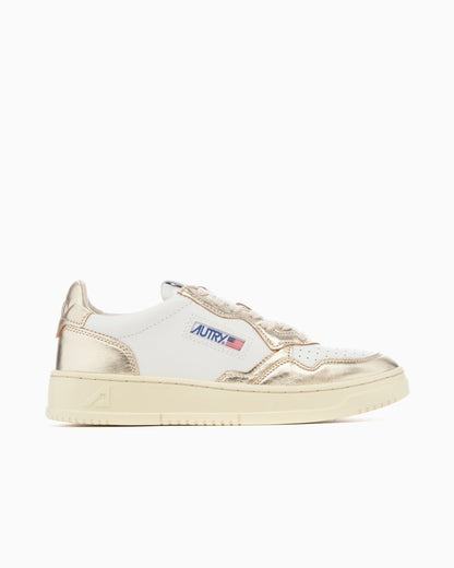 Autry Women's Medalist Low Leather AULWWB16 — 1