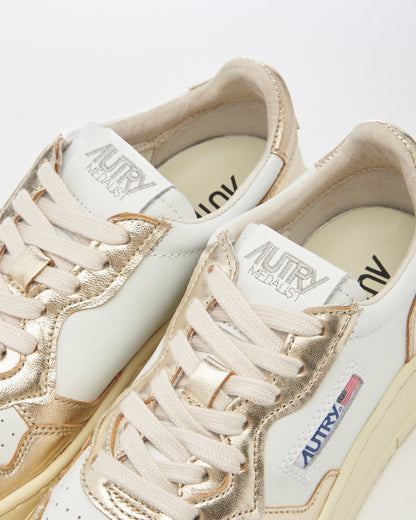 Autry Women's Medalist Low Leather AULWWB16 — 7
