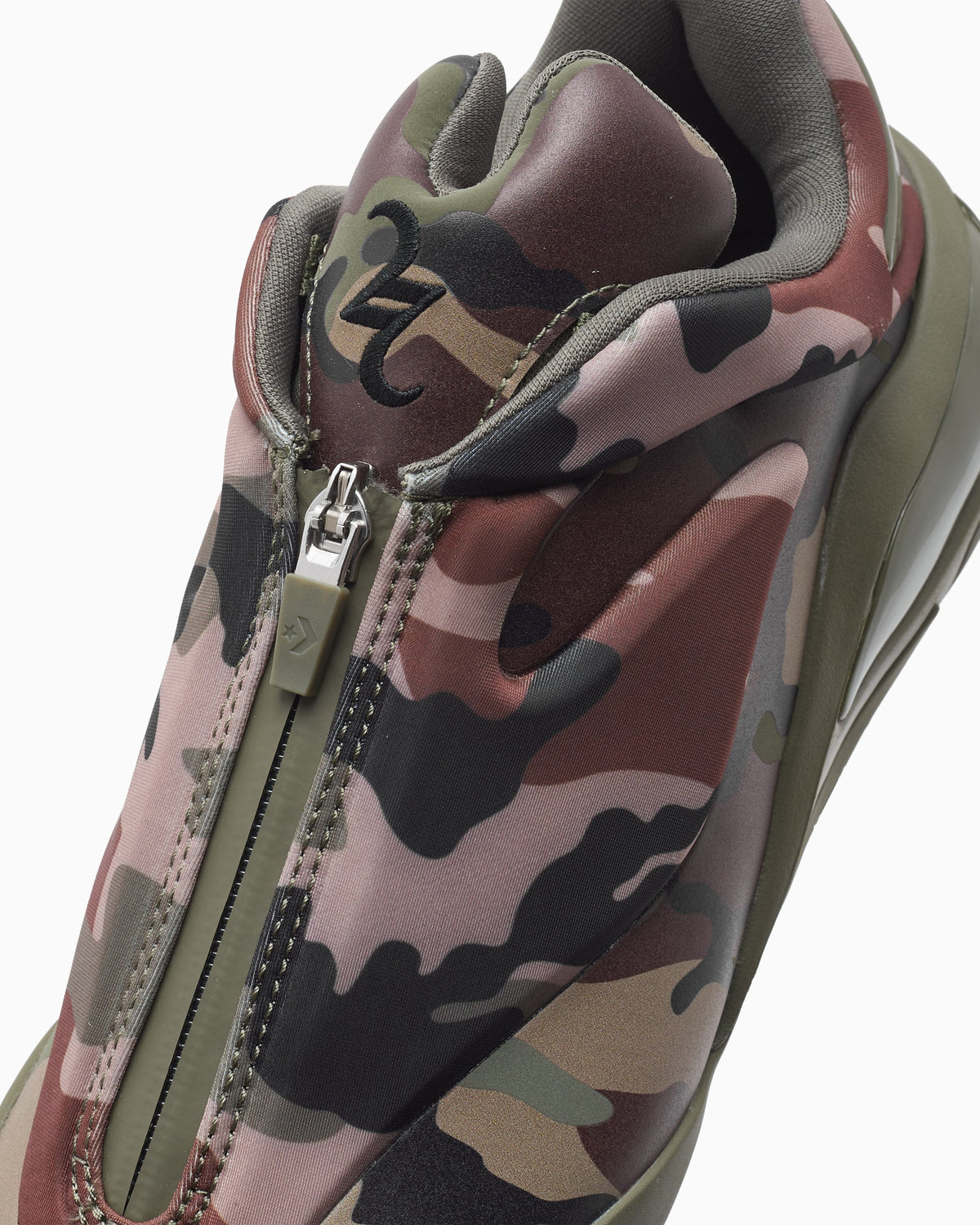 Converse Shai 001 "Echo" A19839C — 2