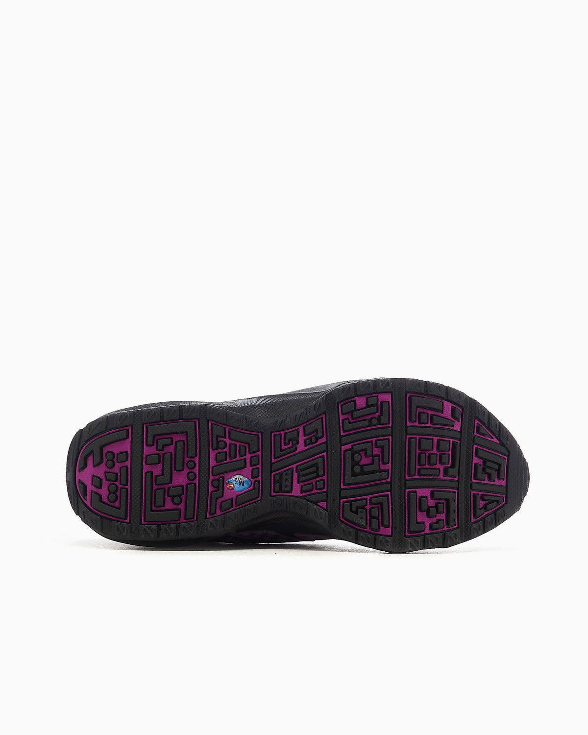 Nike Women's Air Max SNDR Gore-Tex® "Bold Berry" FZ4238-500 — 4